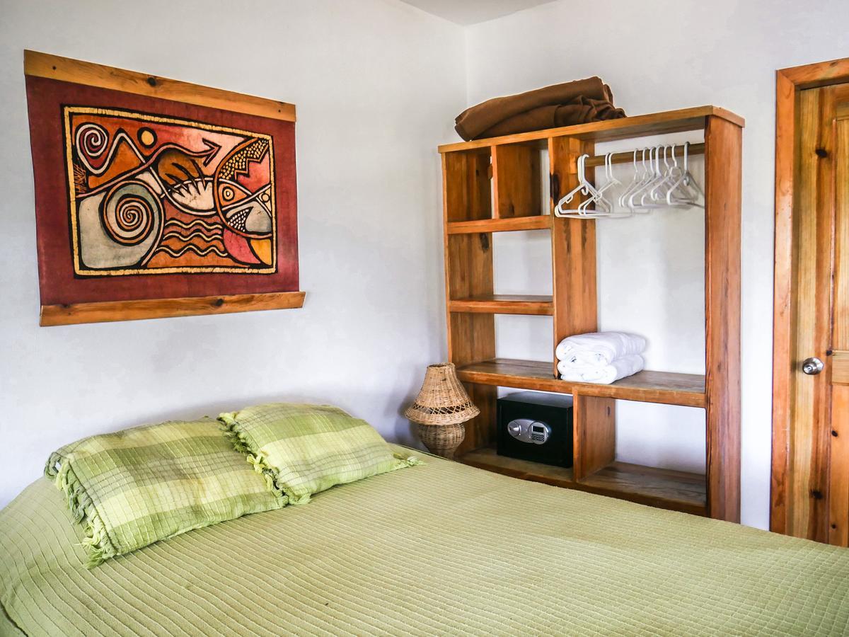 Hotel Posada Las Orquideas,West End Buitenkant foto