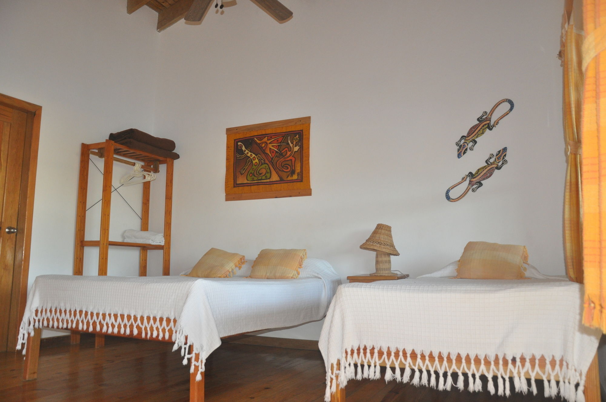 Hotel Posada Las Orquideas,West End Buitenkant foto